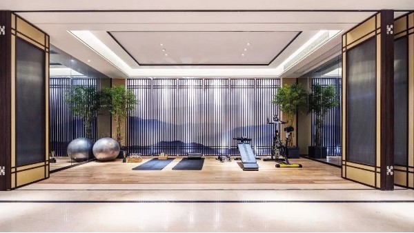 不銹鋼屏風(fēng)一道靚麗的風(fēng)景線(xiàn)